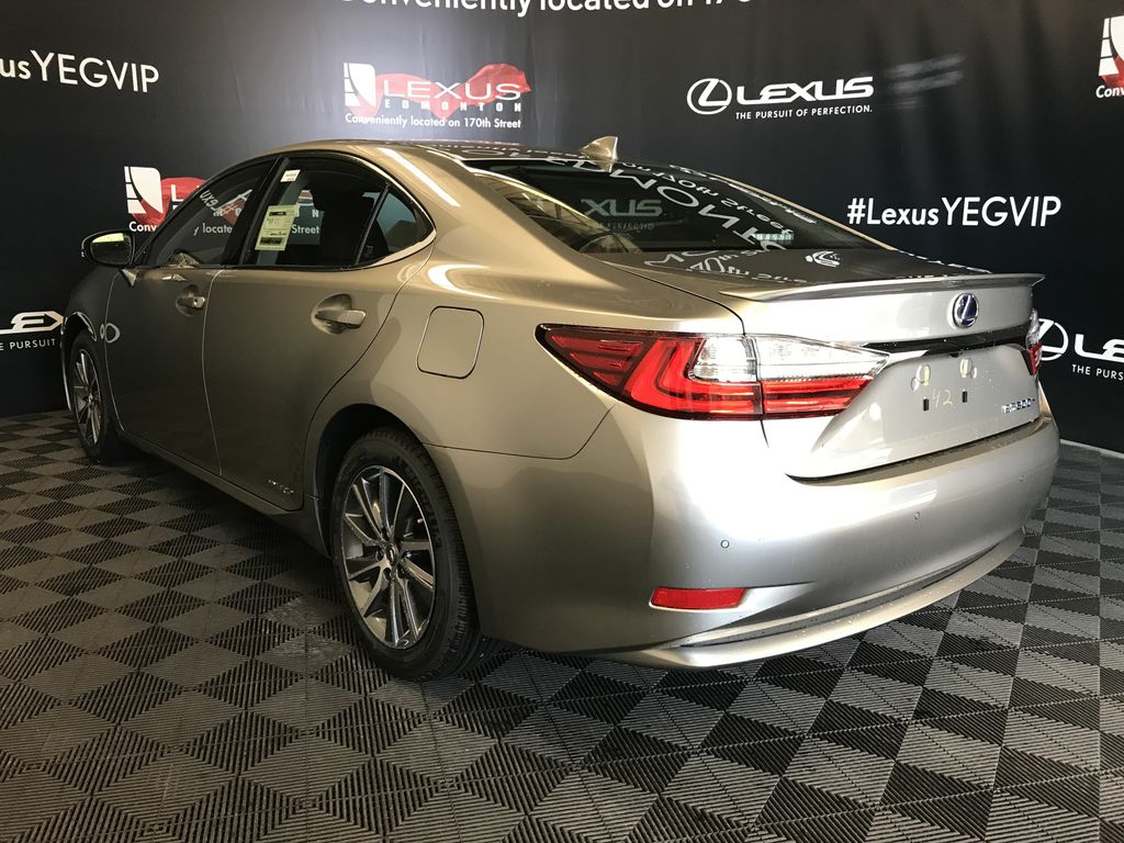 2017 lexus gs 450h base 4 dr sedan at lexus of lakeridge 100 2018 lexus es 300h coupe es 300h at lexus stevens creek 2017 lexus gs 450h base 4 dr sedan at lexus of lakeridge 100 2018 lexus es 300h coupe es 300h at lexus stevens creek
