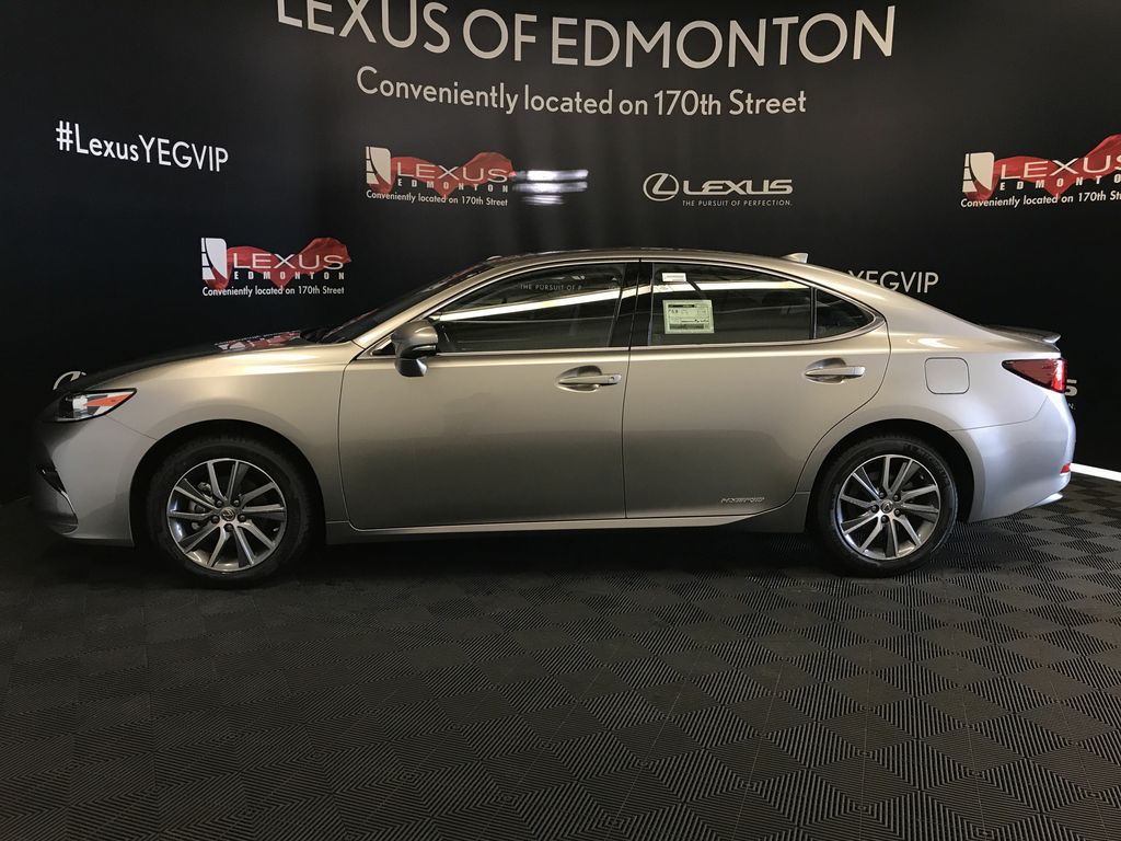 2017 lexus gs 450h base 4 dr sedan at lexus of lakeridge 100 2018 lexus es 300h coupe es 300h at lexus stevens creek 2017 lexus gs 450h base 4 dr sedan at lexus of lakeridge 100 2018 lexus es 300h coupe es 300h at lexus stevens creek